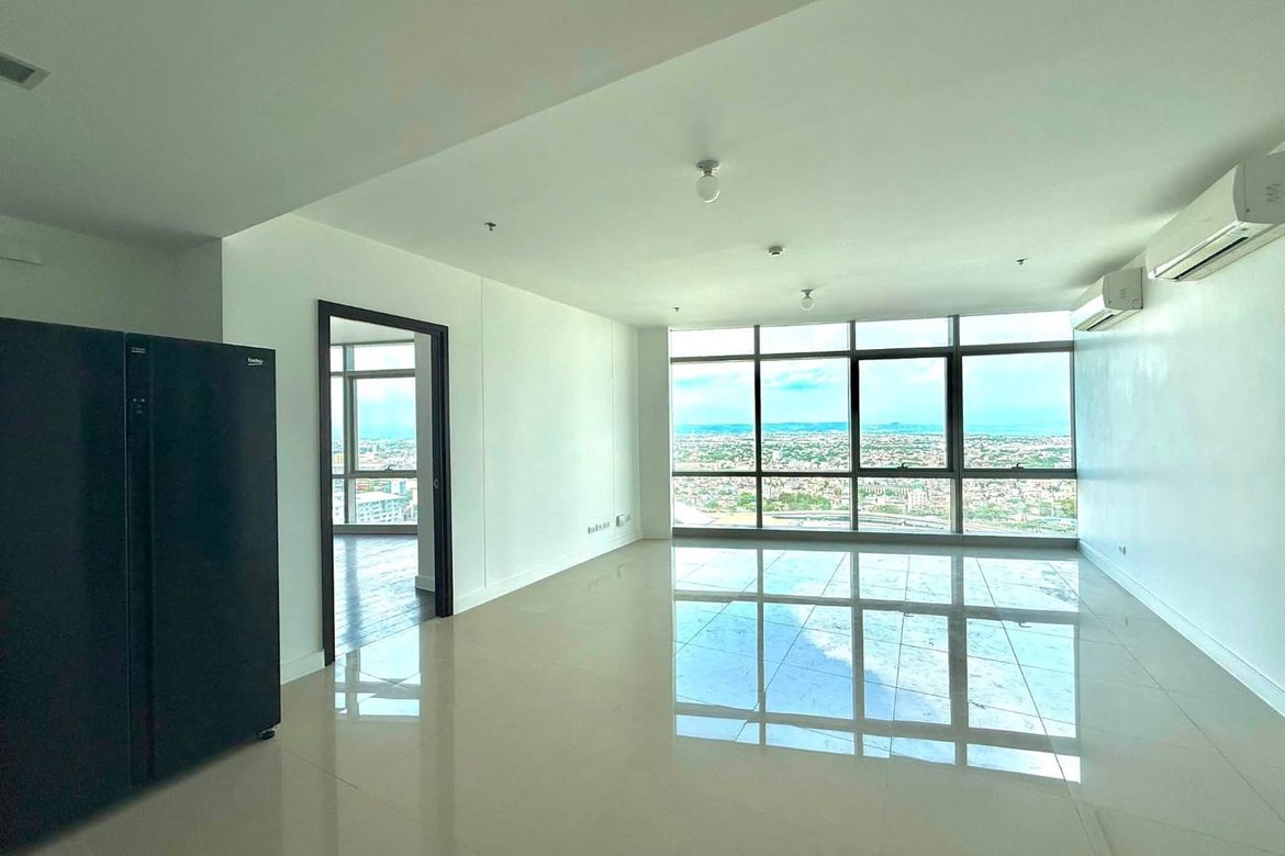 2 Bedroom Condo for Sale in East Gallery Place, BGC, Taguig – photo 7