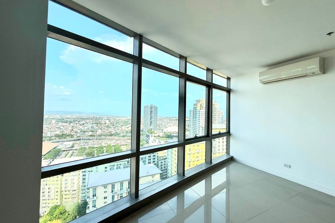 2 Bedroom Condo for Sale in East Gallery Place, BGC, Taguig – photo 14
