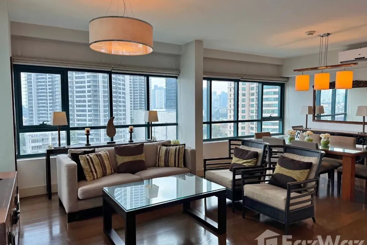 2 Bedroom Condo for Sale in Edades Tower, Rockwell, Makati City near MRT-3 Guadalupe