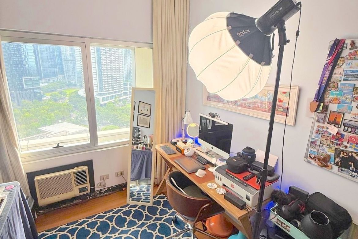 2 Bedroom Condo for Sale in Fairways Tower, BGC, Taguig – photo 6