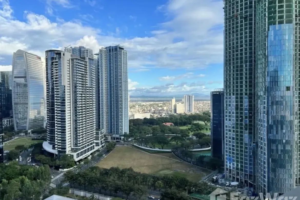 2 Bedroom Condo for Sale in Fairways Tower, BGC, Taguig – photo 14
