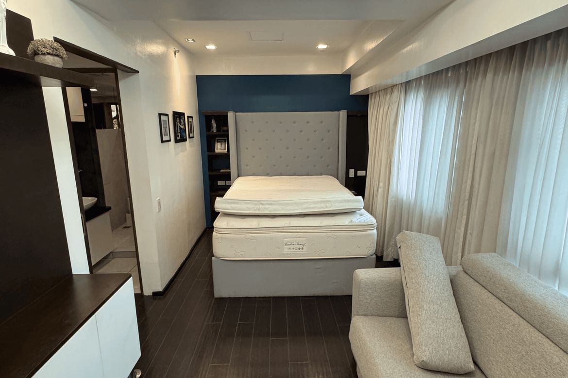 2 Bedroom Condo for Sale in Forbeswood Parklane, BGC, Taguig – photo 2