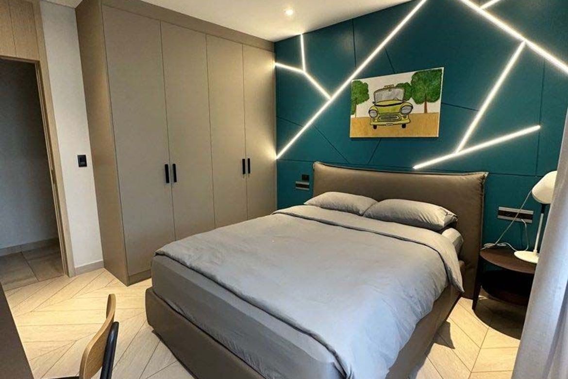 2 Bedroom Condo for Sale in Garden Towers, San Lorenzo, Makati City near MRT-3 Ayala – photo 3