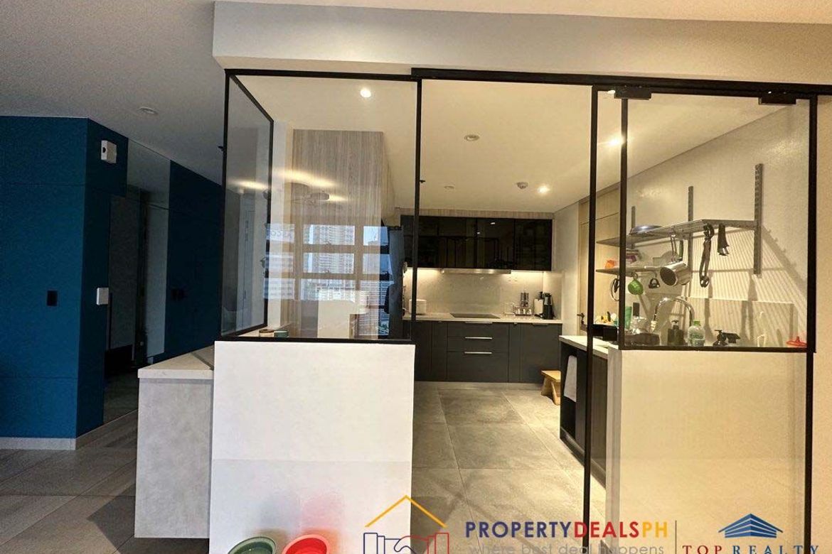 2 Bedroom Condo for Sale in Garden Towers, San Lorenzo, Makati City near MRT-3 Ayala – photo 11