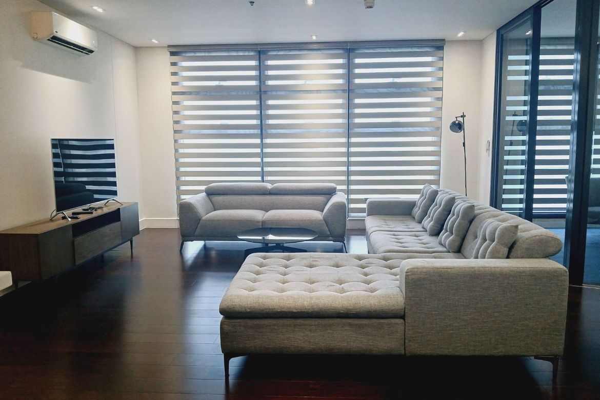 2 Bedroom Condo for Sale in Garden Towers, San Lorenzo, Makati City near MRT-3 Ayala – photo 6