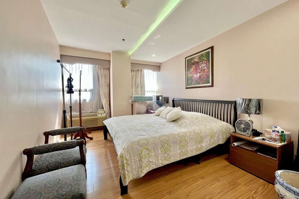 2 Bedroom Condo for Sale in Icon Residences, BGC, Taguig