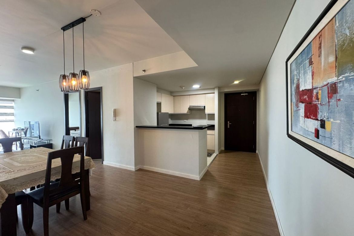 2 Bedroom Condo for Sale in Kroma Tower, San Lorenzo, Makati City