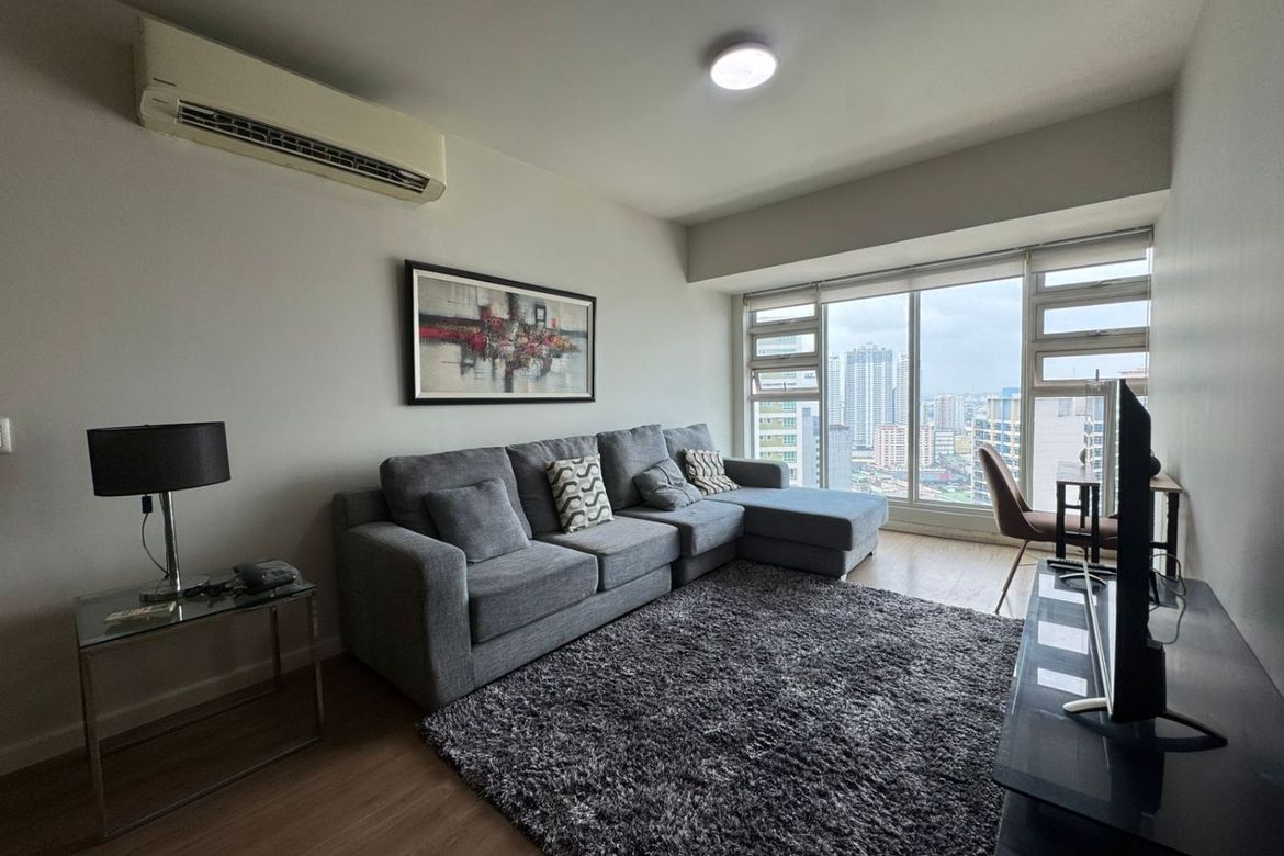 2 Bedroom Condo for Sale in Kroma Tower, San Lorenzo, Makati City – photo 2