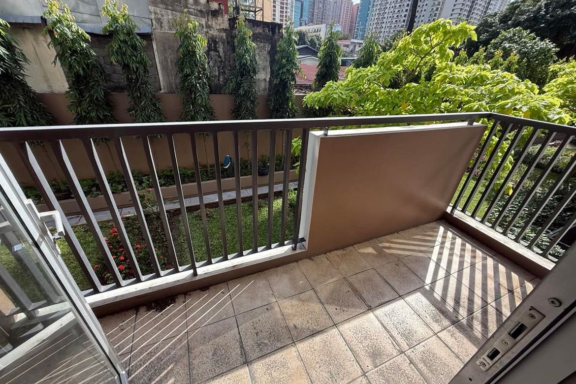 2 Bedroom Condo for Sale in One Antonio, San Antonio, Makati City – photo 12