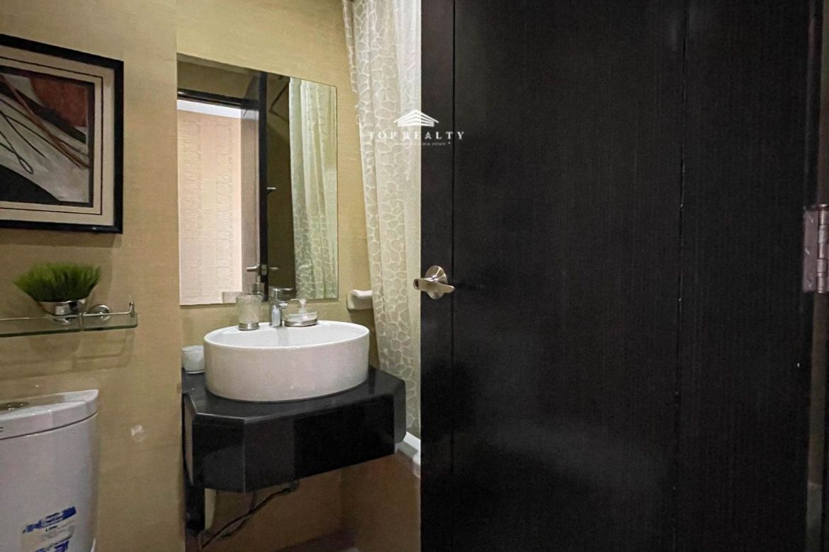 2 Bedroom Condo for Sale in One Central, Bel-Air, Makati City – photo 13