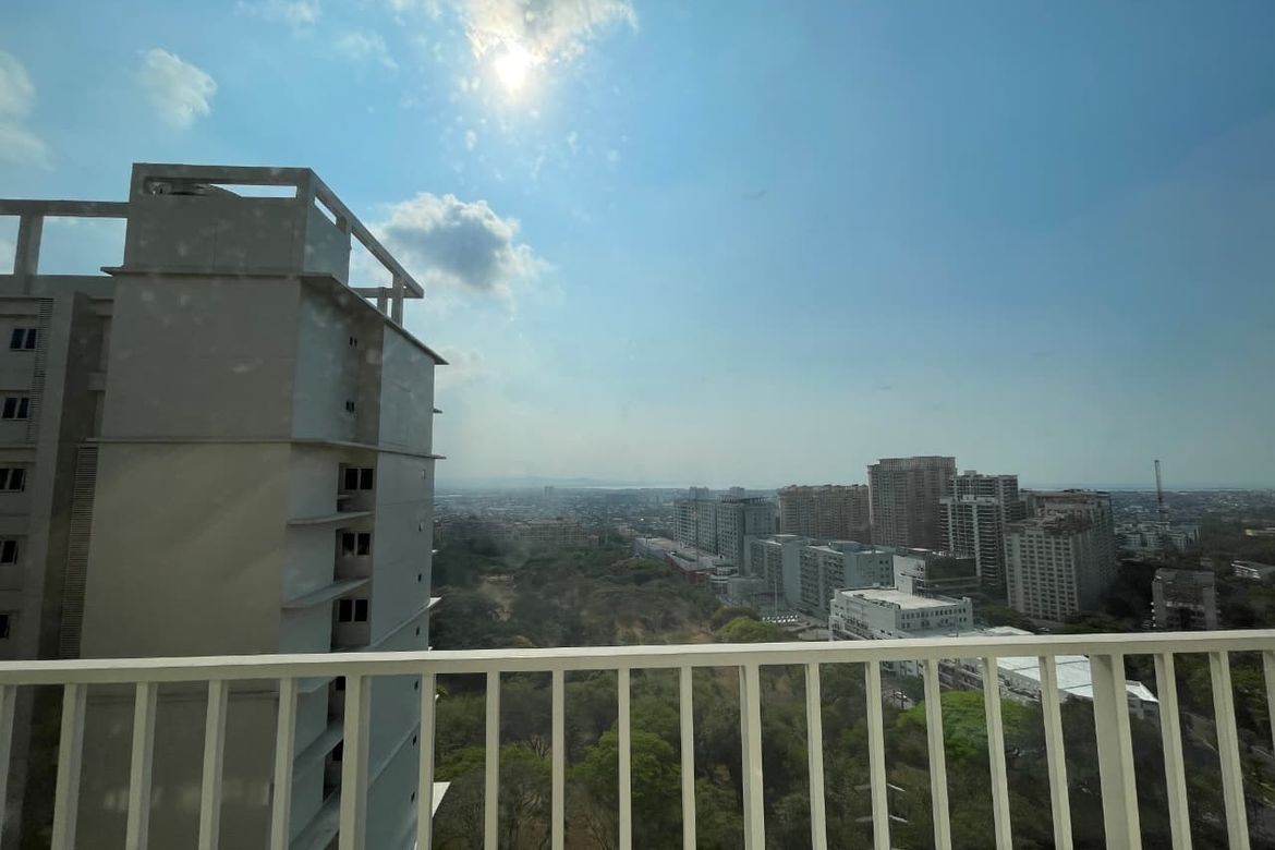 2 Bedroom Condo for Sale in Park McKinley West, BGC, Taguig – photo 3