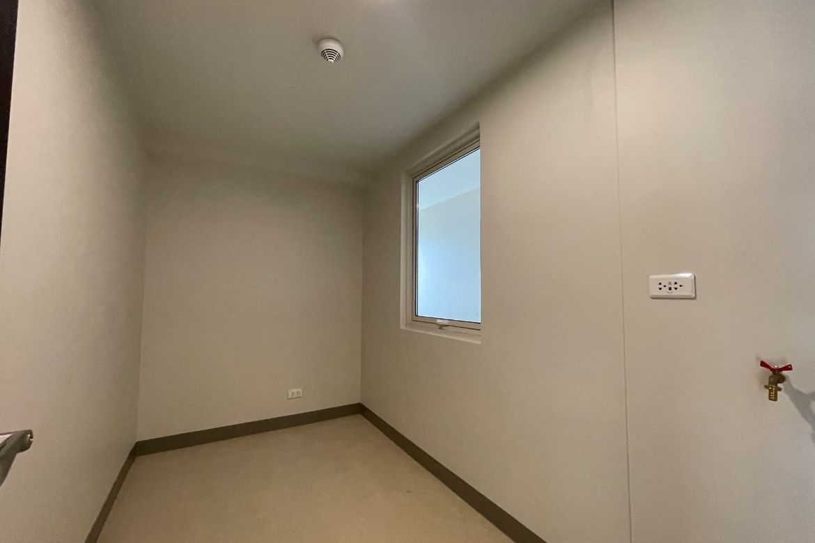 2 Bedroom Condo for Sale in Park McKinley West, BGC, Taguig – photo 10