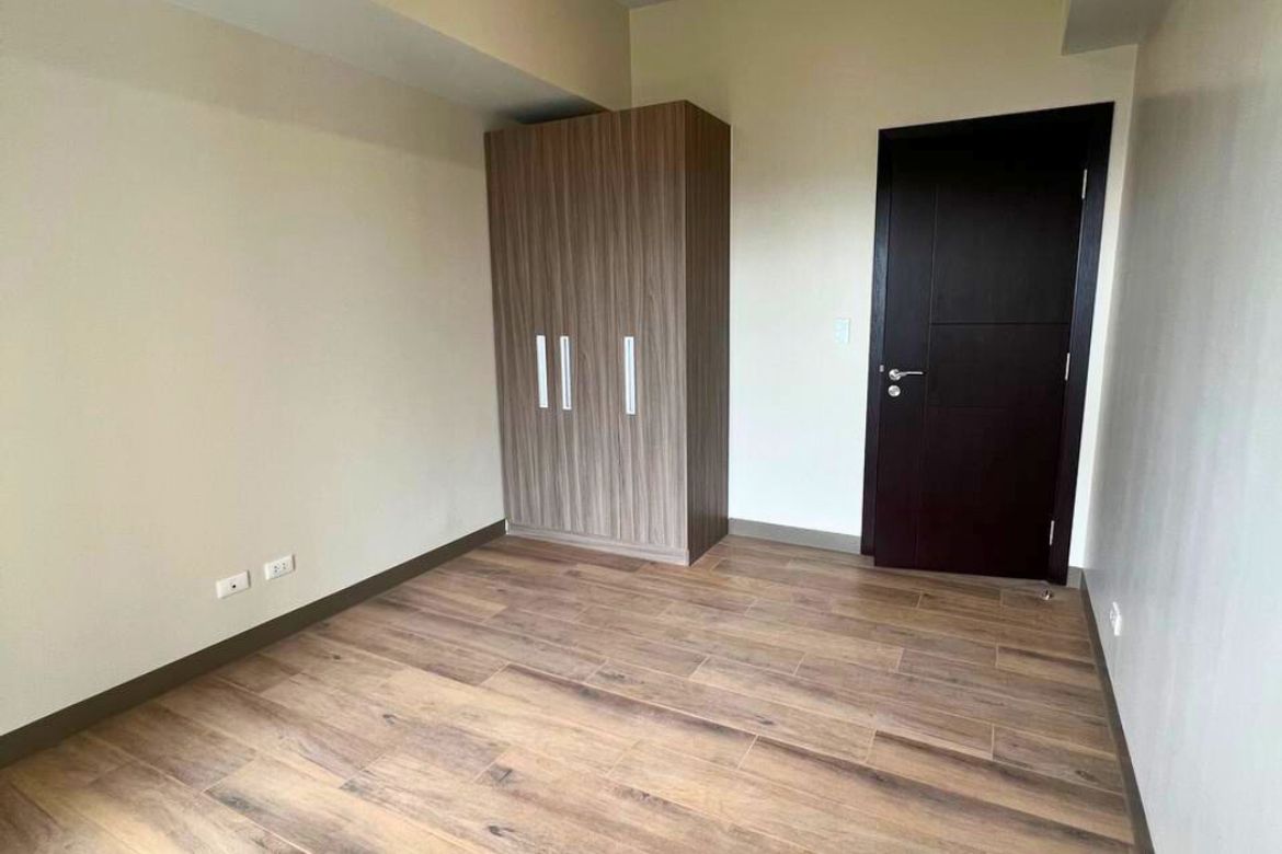 2 Bedroom Condo for Sale in Park McKinley West, BGC, Taguig – photo 13