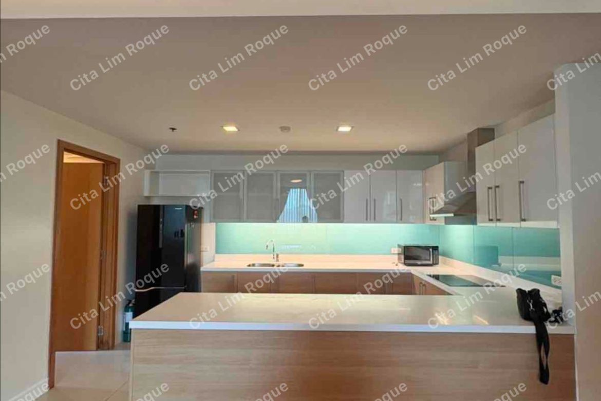 2 Bedroom Condo for Sale in Park Terraces, San Lorenzo, Makati City near MRT-3 Ayala – photo 6
