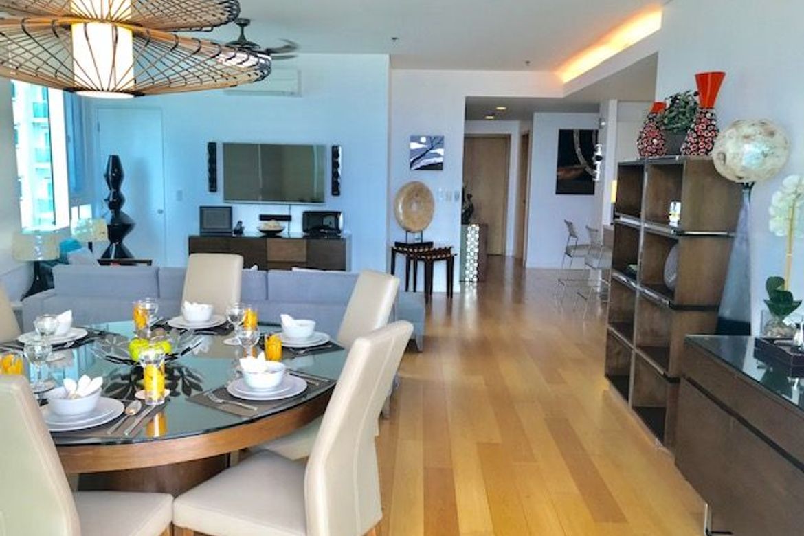 2 Bedroom Condo for Sale in Park Terraces, San Lorenzo, Makati City near MRT-3 Ayala – photo 7