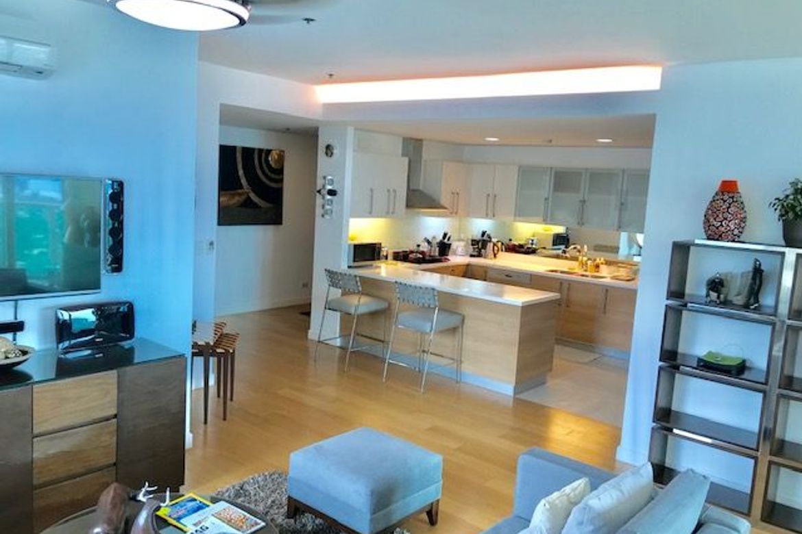 2 Bedroom Condo for Sale in Park Terraces, San Lorenzo, Makati City near MRT-3 Ayala – photo 8