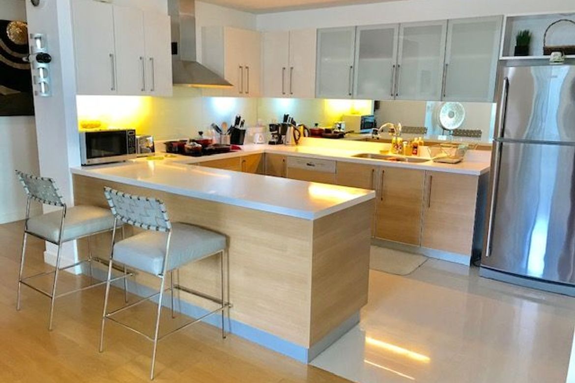 2 Bedroom Condo for Sale in Park Terraces, San Lorenzo, Makati City near MRT-3 Ayala – photo 10