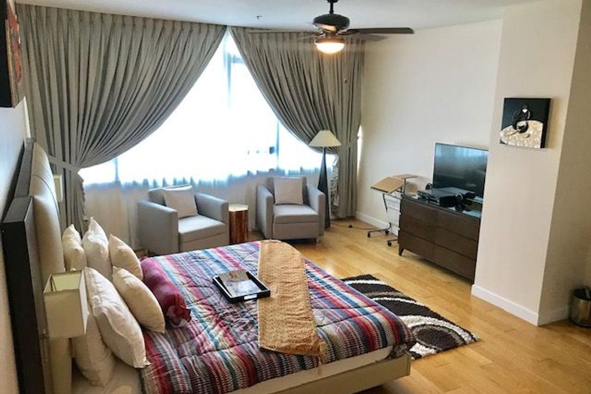 2 Bedroom Condo for Sale in Park Terraces, San Lorenzo, Makati City near MRT-3 Ayala – photo 15