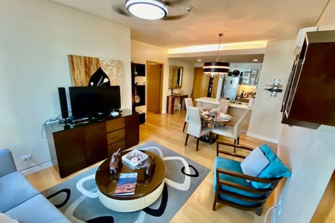 2 Bedroom Condo for Sale in Park Terraces, San Lorenzo, Makati City near MRT-3 Ayala – photo 9