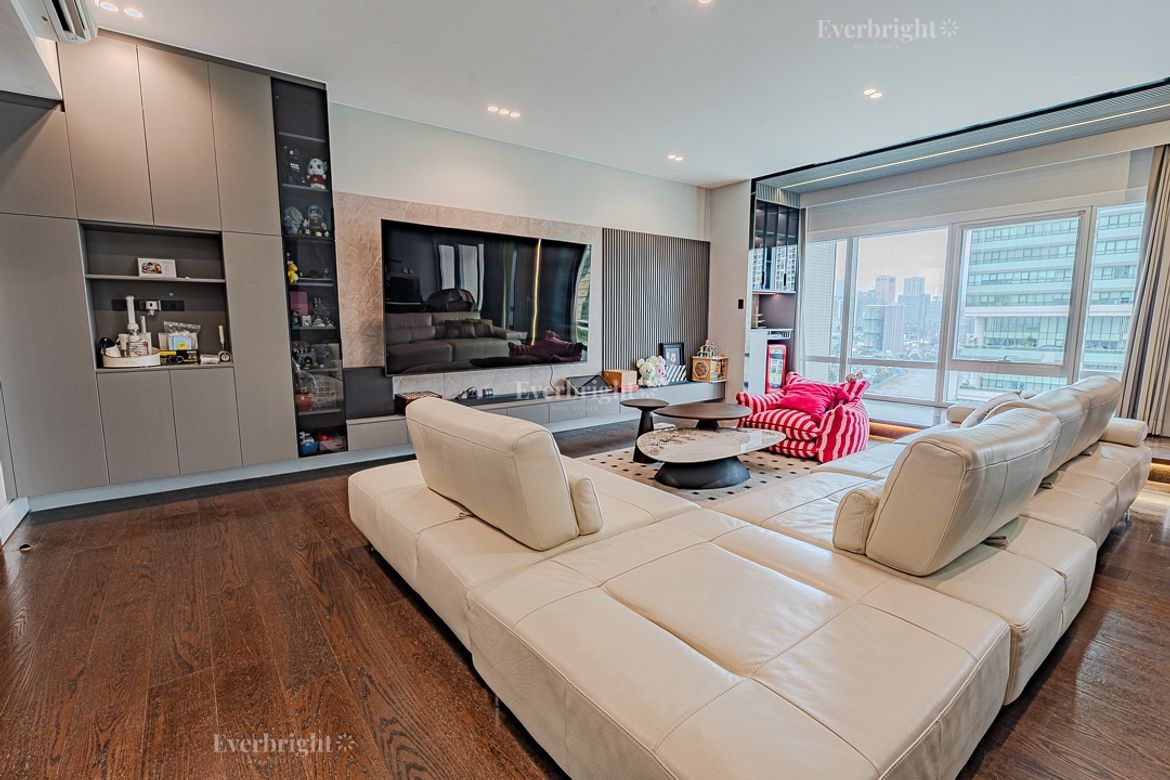 2 Bedroom Condo for Sale in Rockwell, Makati City – photo 6