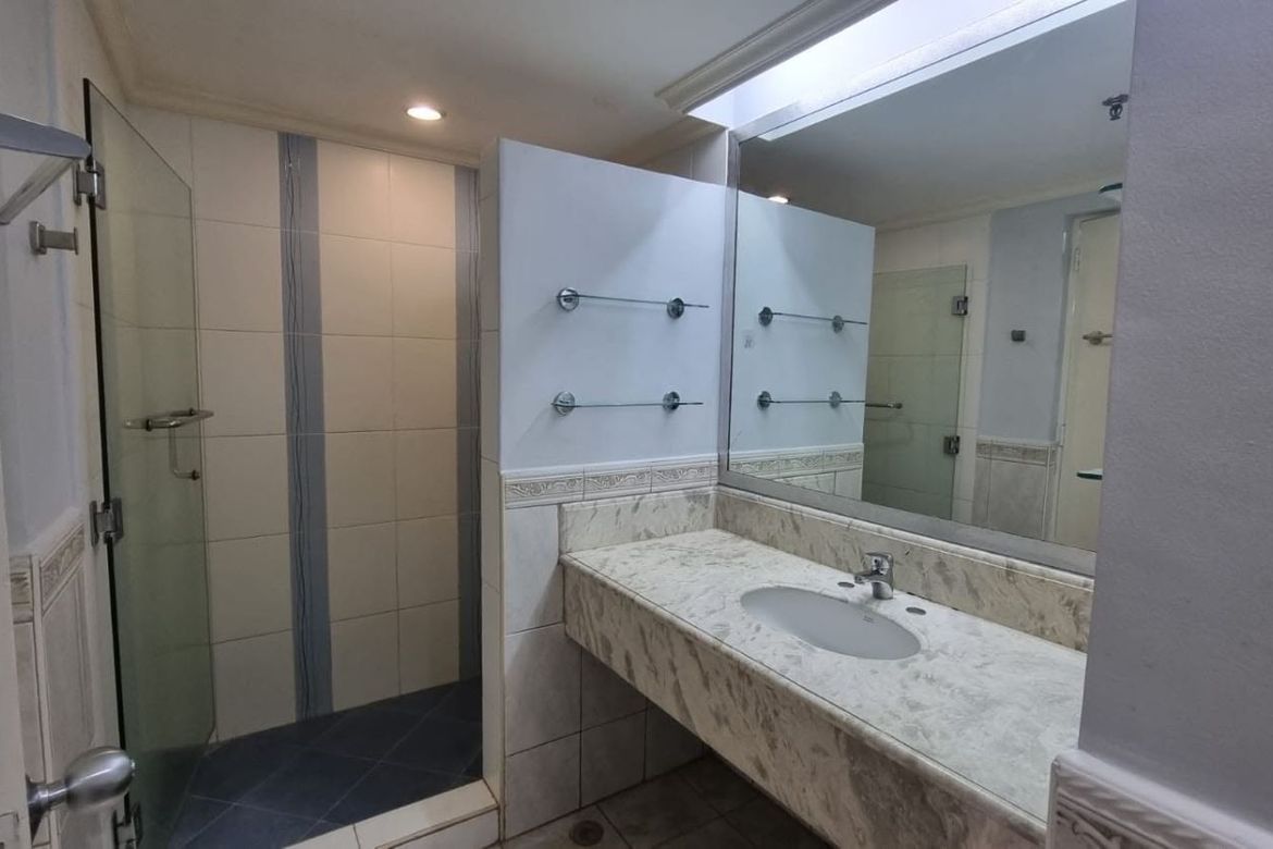 2 Bedroom Condo for Sale in Salcedo Park, Bel-Air, Makati City – photo 13