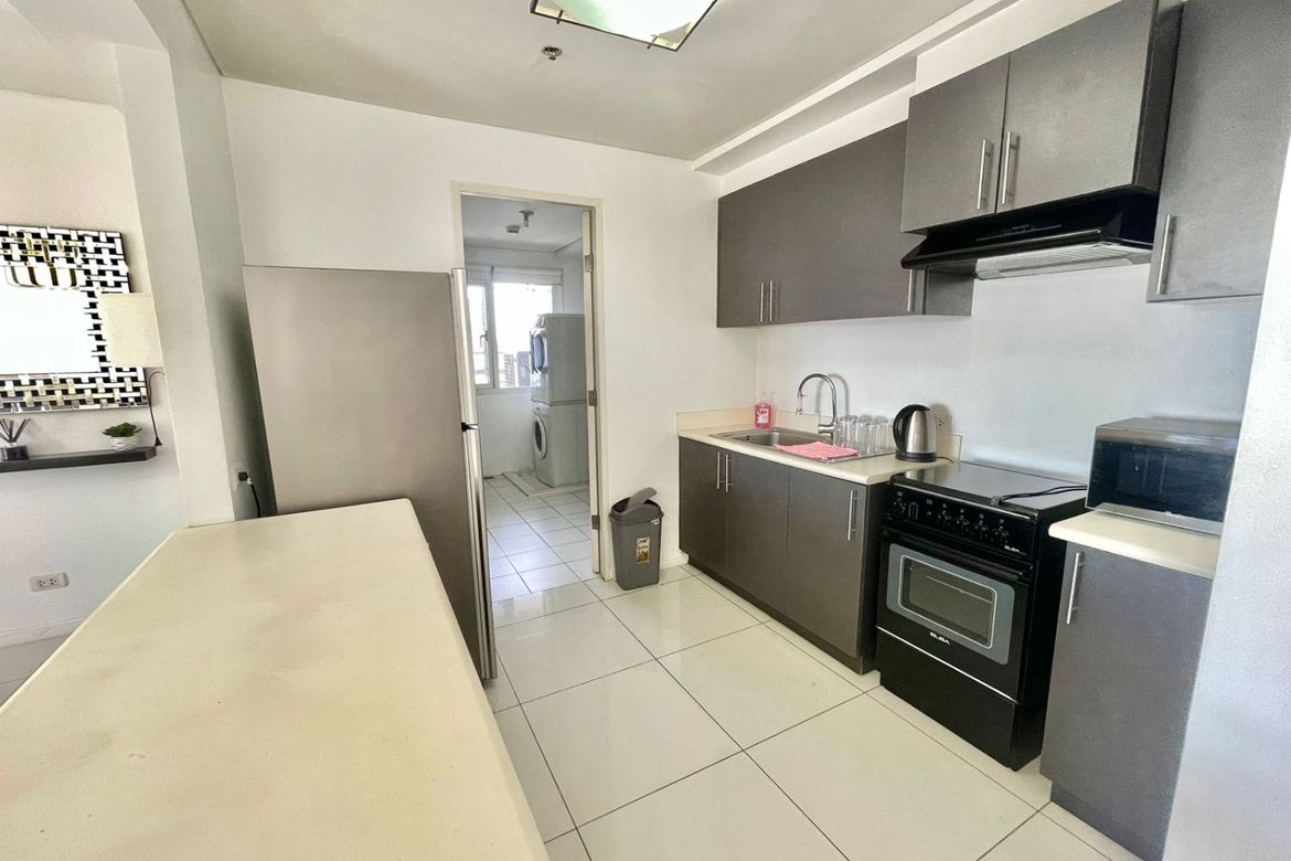 2 Bedroom Condo for Sale in San Lorenzo, Makati City – photo 5