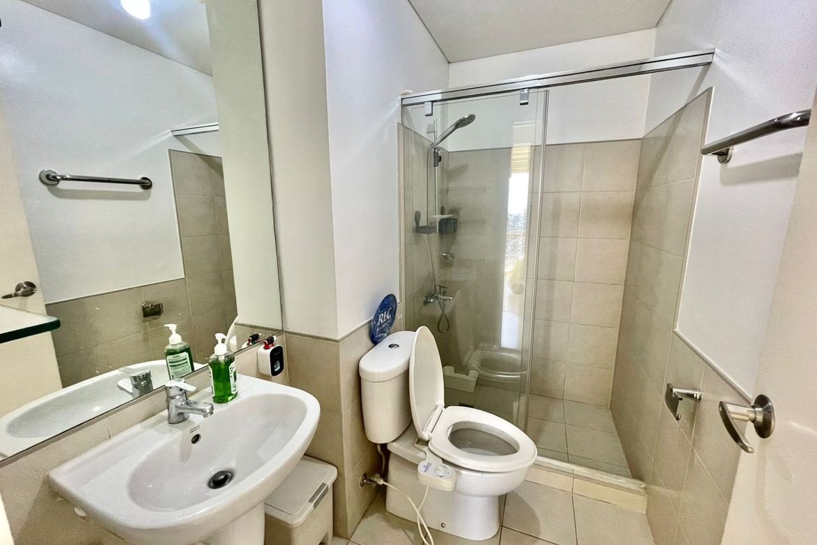 2 Bedroom Condo for Sale in San Lorenzo, Makati City – photo 9