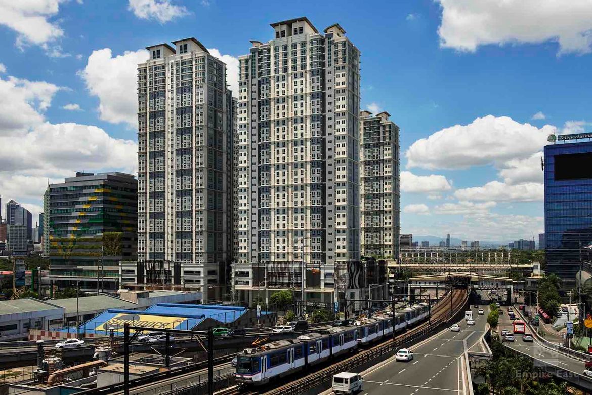 2 Bedroom Condo for Sale in San Lorenzo Place, Bangkal, Makati City near MRT-3 Magallanes – photo 14