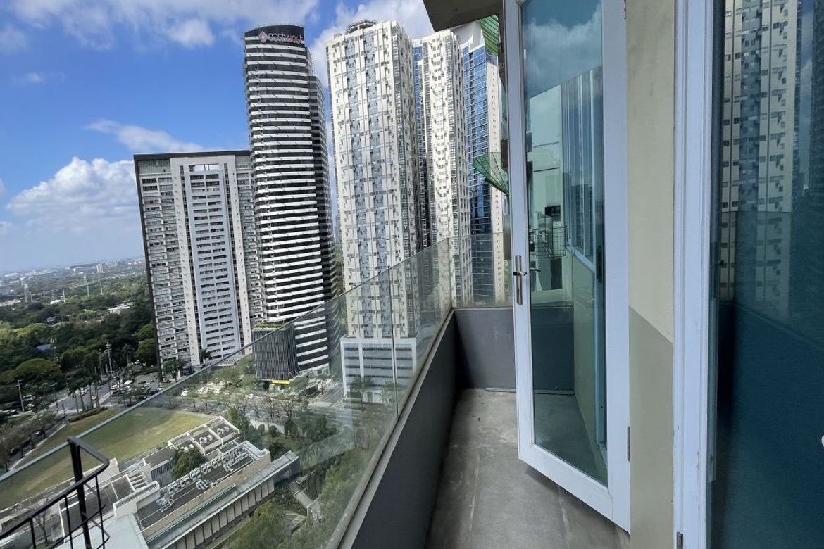 2 Bedroom Condo for Sale in Seibu Tower, BGC, Taguig – photo 11