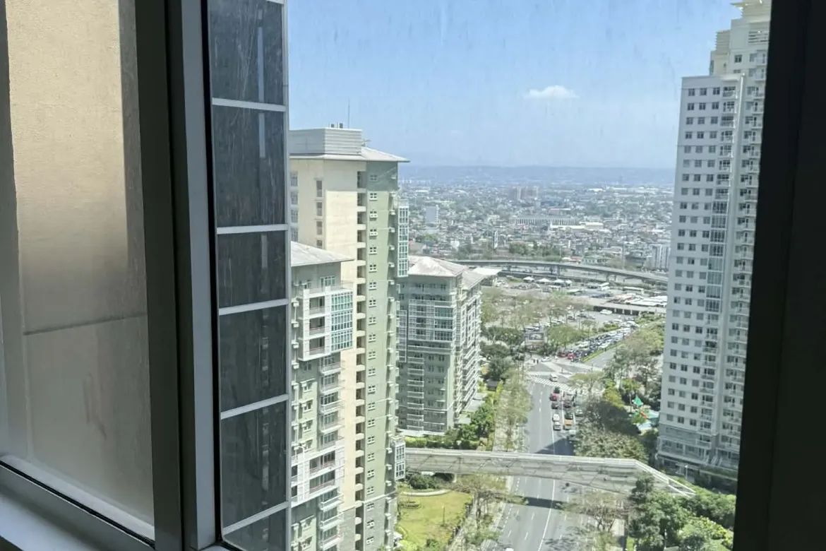 2 Bedroom Condo for Sale in South of Market, BGC, Taguig