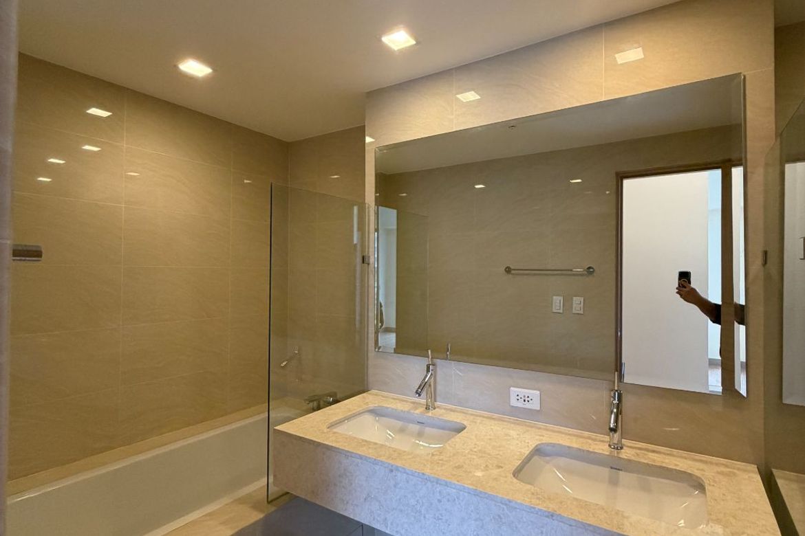 2 Bedroom Condo for Sale in The Albany, BGC, Taguig – photo 16