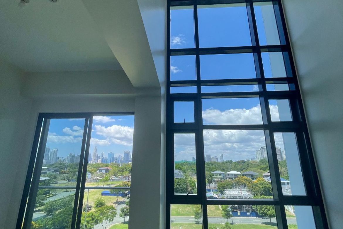 2 Bedroom Condo for Sale in The Albany, BGC, Taguig