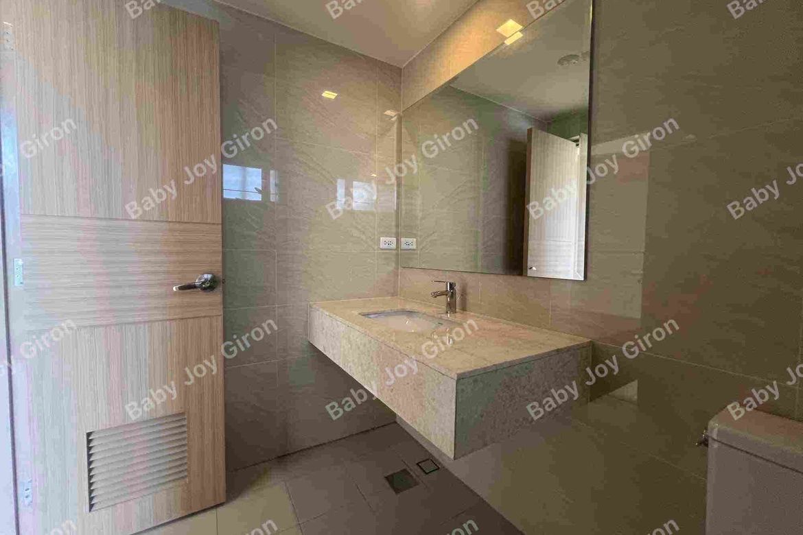 2 Bedroom Condo for Sale in The Albany, BGC, Taguig – photo 13