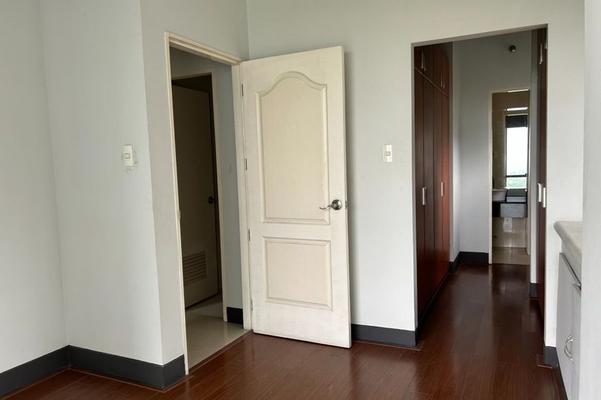 2 Bedroom Condo for Sale in The Bellagio 3, BGC, Taguig – photo 5