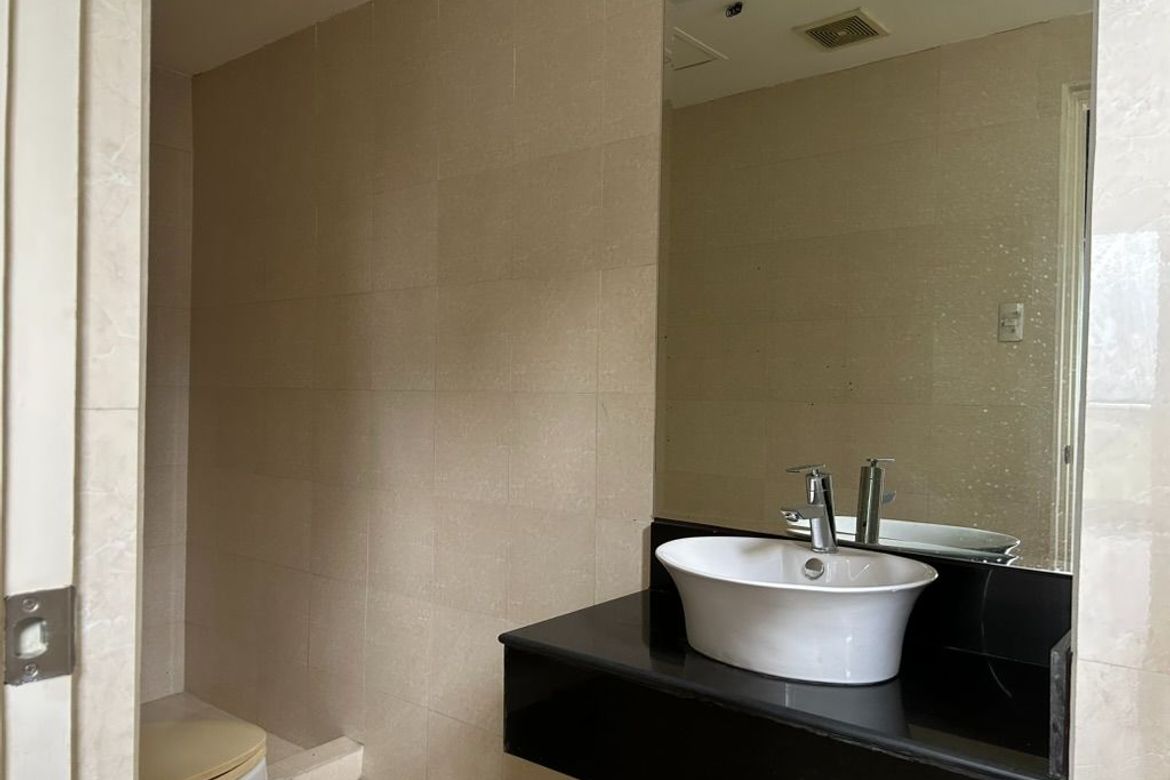 2 Bedroom Condo for Sale in The Bellagio 3, BGC, Taguig – photo 12