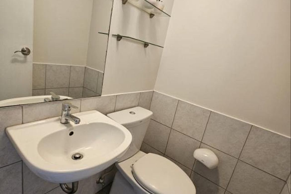 2 Bedroom Condo for Sale in The Columns At Legaspi Village, San Lorenzo, Makati City – photo 11