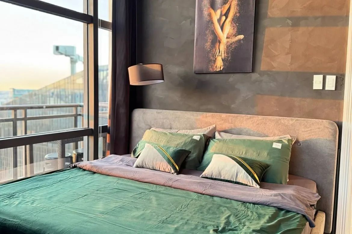 2 Bedroom Condo for Sale in The Gramercy Residences, Poblacion, Makati City