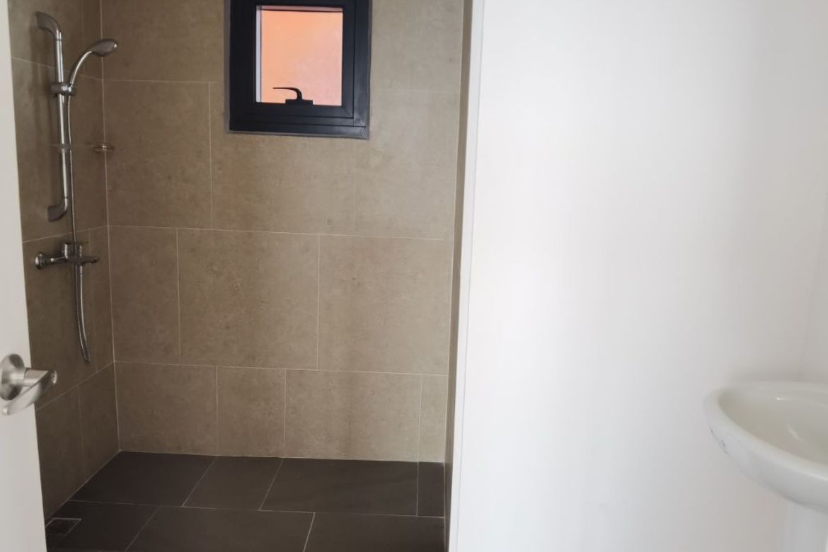 2 Bedroom Condo for Sale in The Rise Makati By Shangrila, San Antonio, Makati City – photo 12