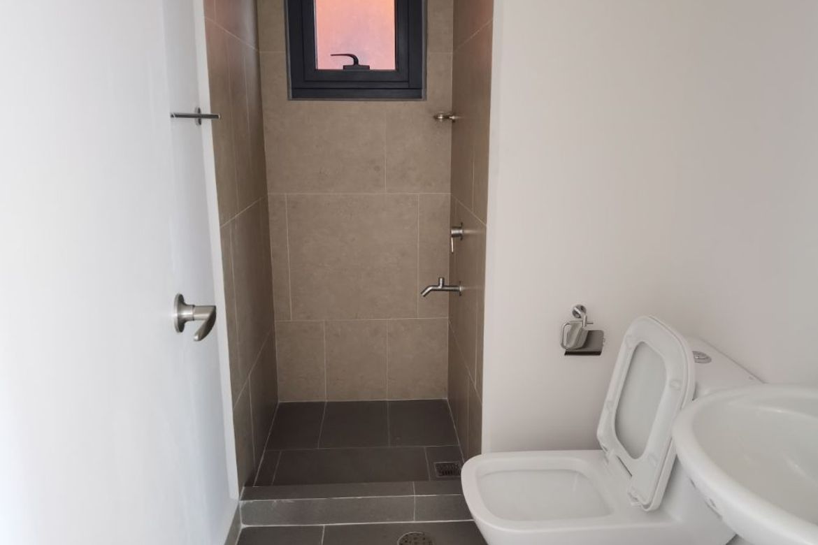 2 Bedroom Condo for Sale in The Rise Makati By Shangrila, San Antonio, Makati City – photo 15