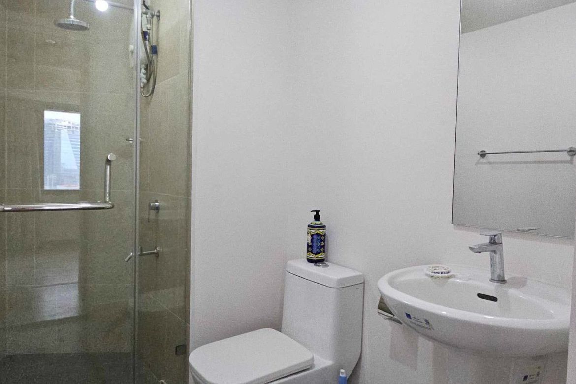 2 Bedroom Condo for Sale in The Rise Makati By Shangrila, San Antonio, Makati City – photo 3
