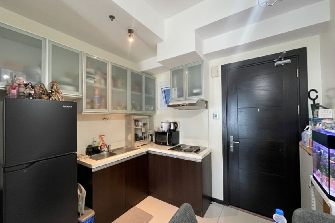 2 Bedroom Condo for Sale in The Trion Towers III, BGC, Taguig – photo 4