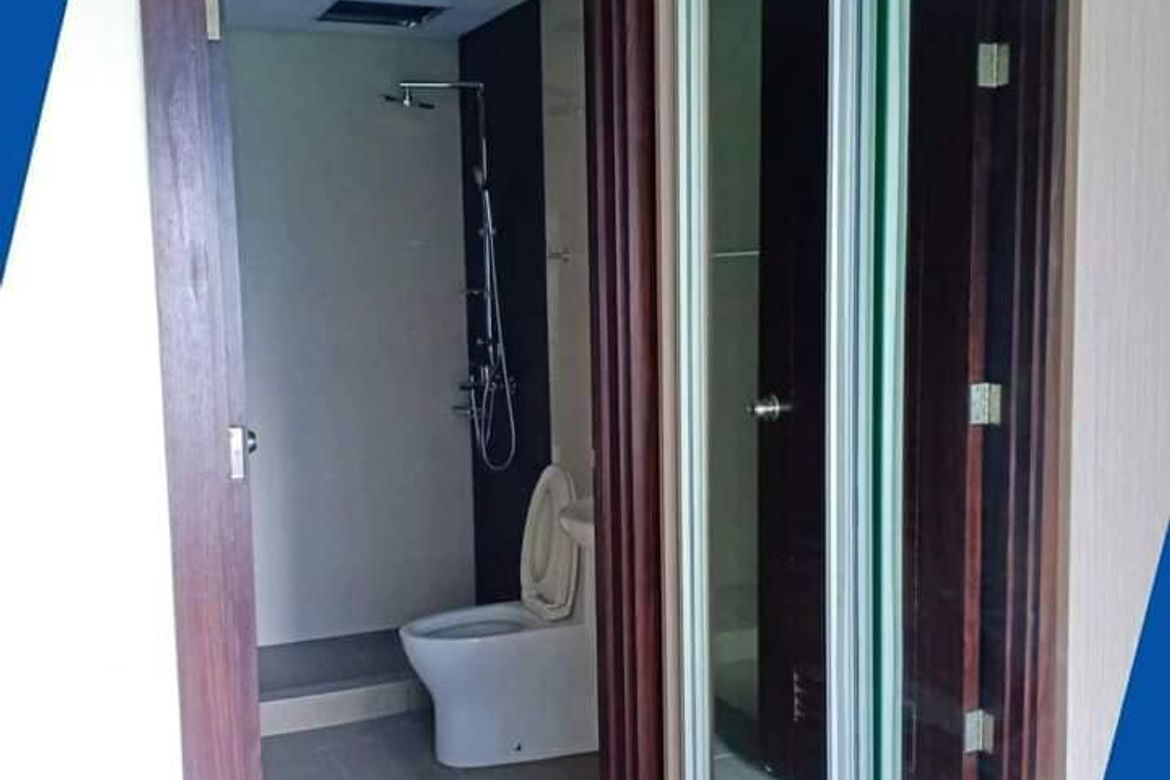 2 Bedroom Condo for Sale in The Trion Towers III, BGC, Taguig – photo 7