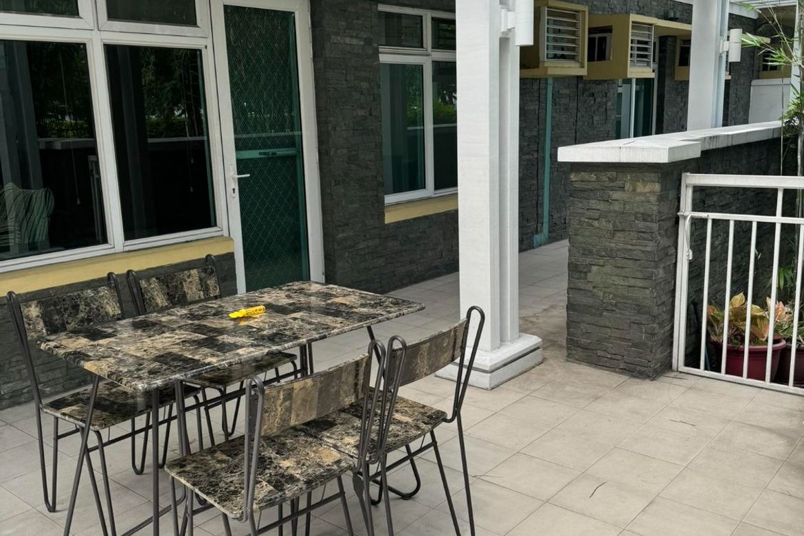 2 Bedroom Condo for Sale in Two Serendra, BGC, Taguig
