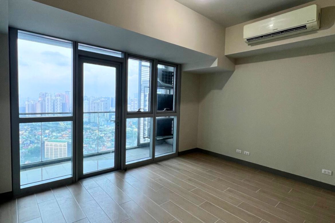 2 Bedroom Condo for Sale in Uptown Parksuites, BGC, Taguig – photo 5