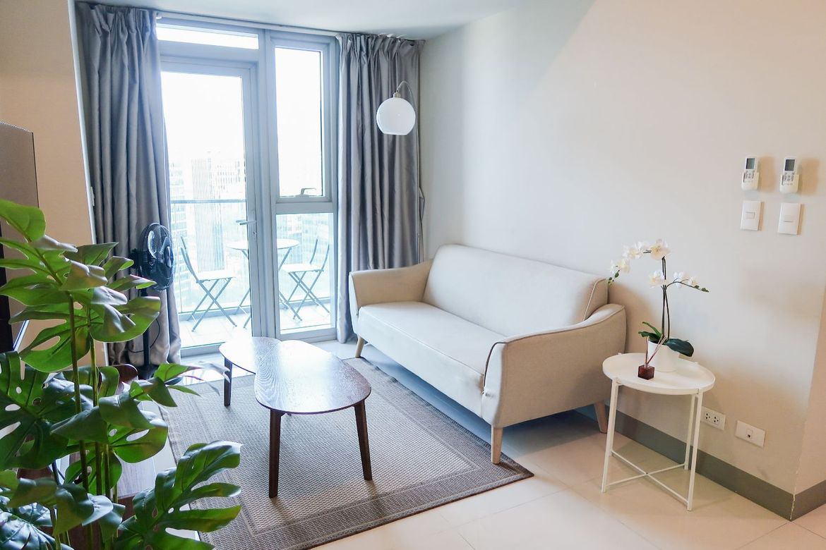 2 Bedroom Condo for Sale in Uptown Parksuites, BGC, Taguig