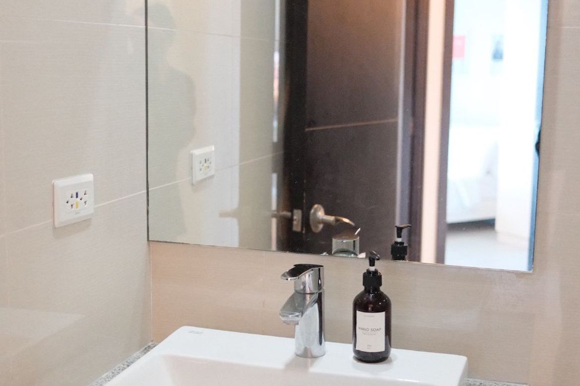 2 Bedroom Condo for Sale in Uptown Parksuites, BGC, Taguig – photo 9