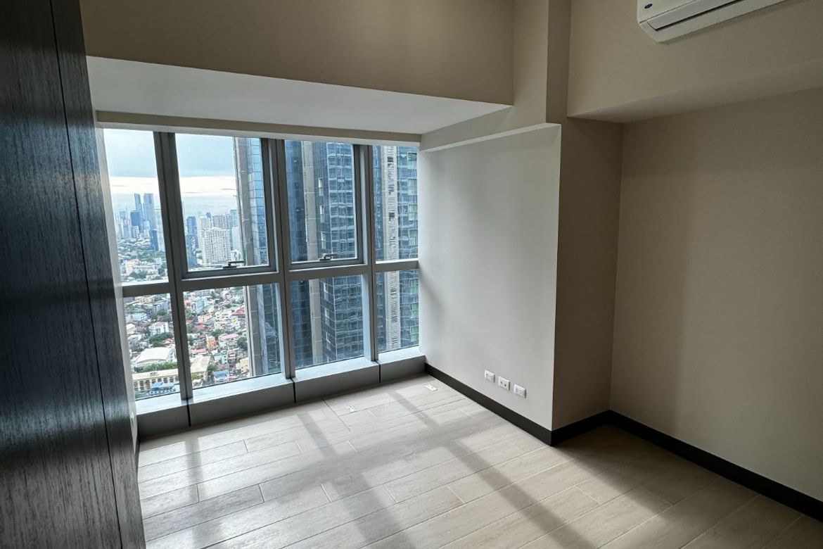2 Bedroom Condo for Sale in Uptown Parksuites, BGC, Taguig – photo 5