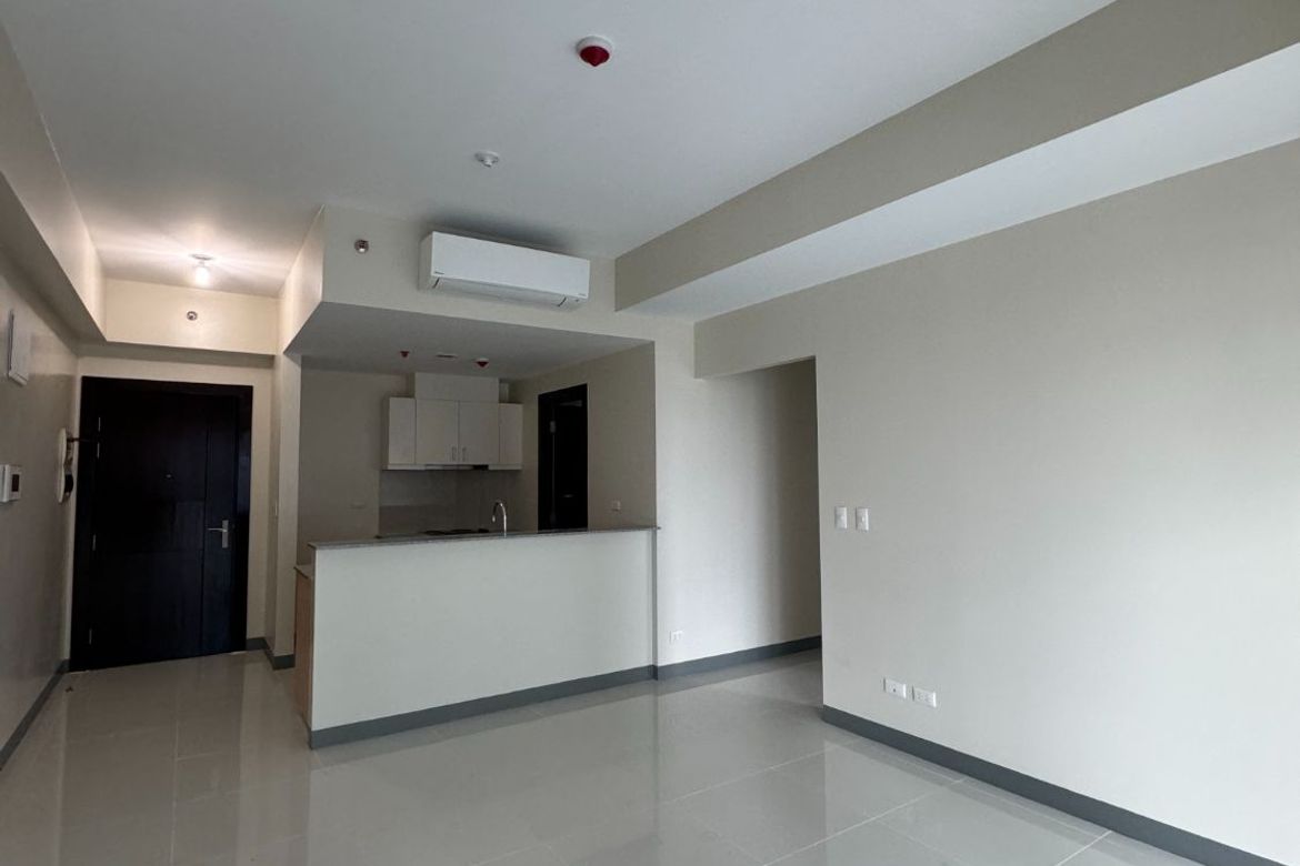 2 Bedroom Condo for Sale in Uptown Parksuites, BGC, Taguig – photo 3