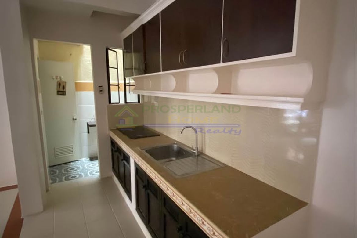 2 Bedroom Townhouse for Sale in Santo Domingo, Cainta, Rizal