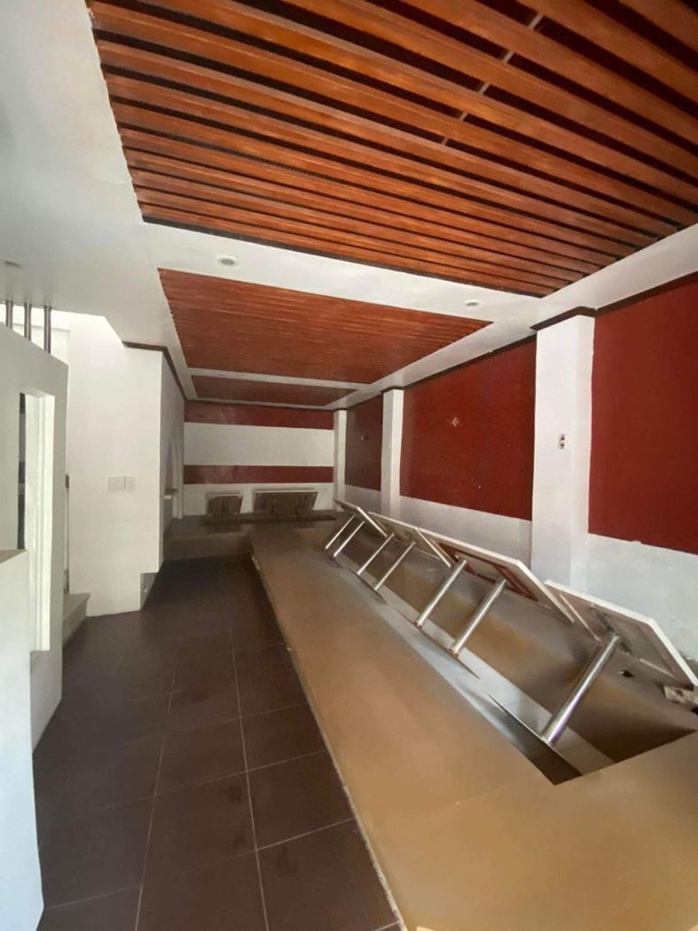 2-Storey Commercial Building with Roof Deck and Parking for Sale in General Trias, Cavite – photo 5